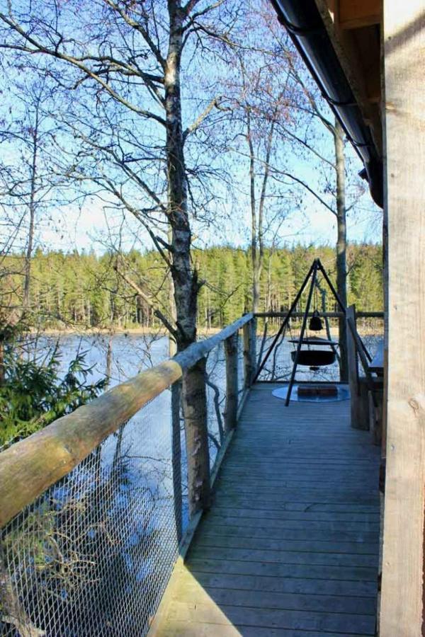 Tretopphytter Pa Grensen - Beverhytta Med Robat Og Gjeddefiske ハルデン エクステリア 写真